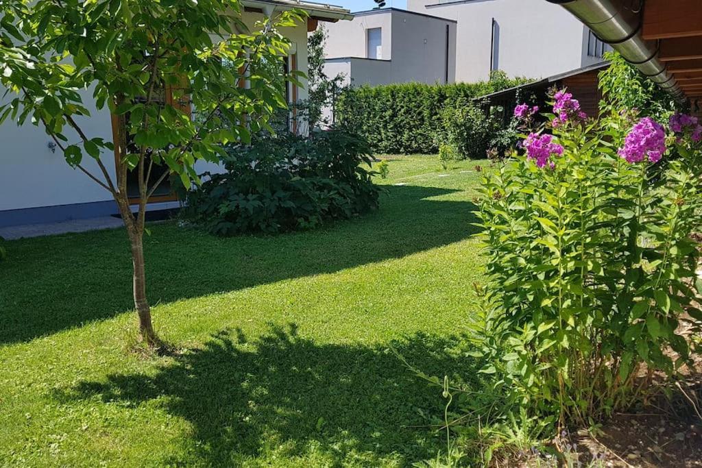 Wohnung Mit Balkon In Velden - Appartment Berge Bytilly Velden am Wörthersee Eksteriør billede